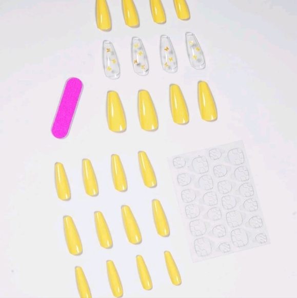 New! 24 piece press on nails - Picture 2 of 4